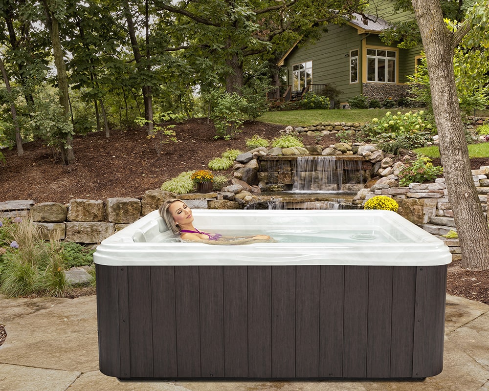 Garden Spas Lifestyle Image 1